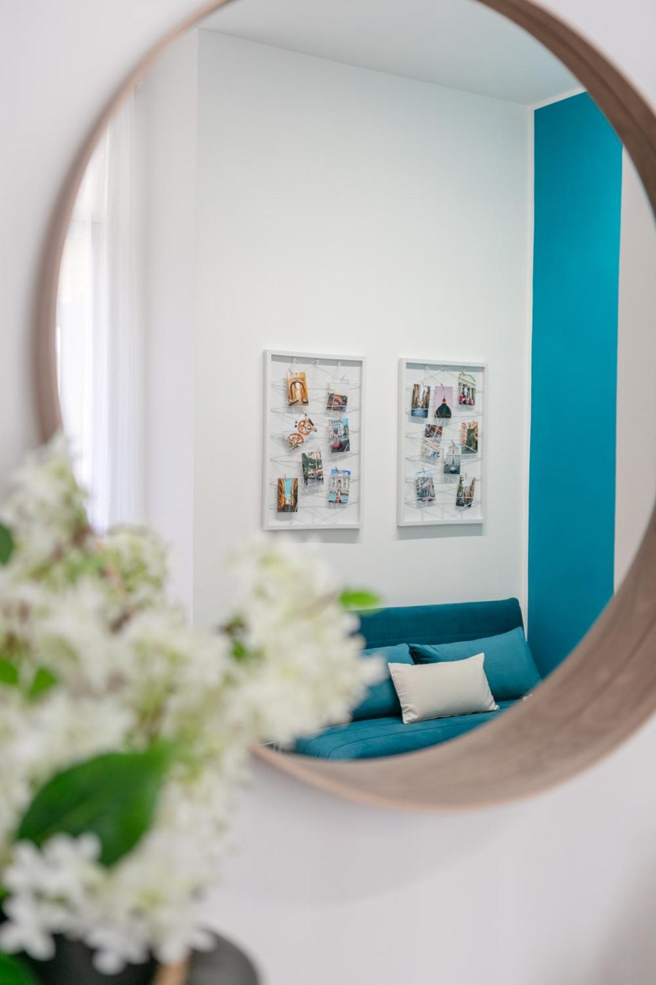Parisi Apt Rome Luaran gambar