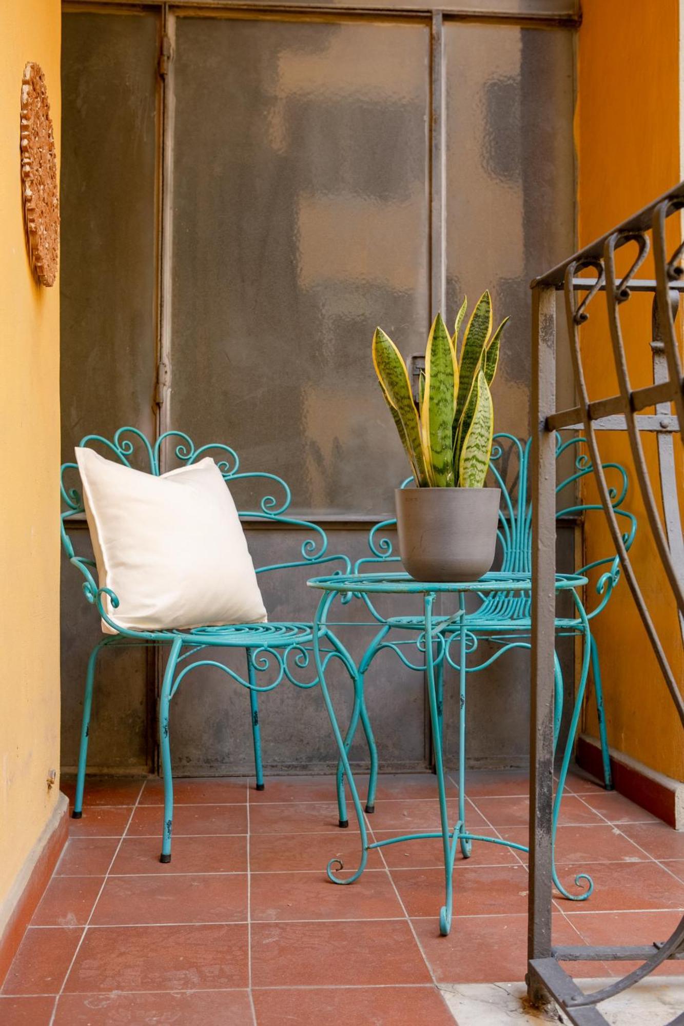 Parisi Apt Rome Luaran gambar