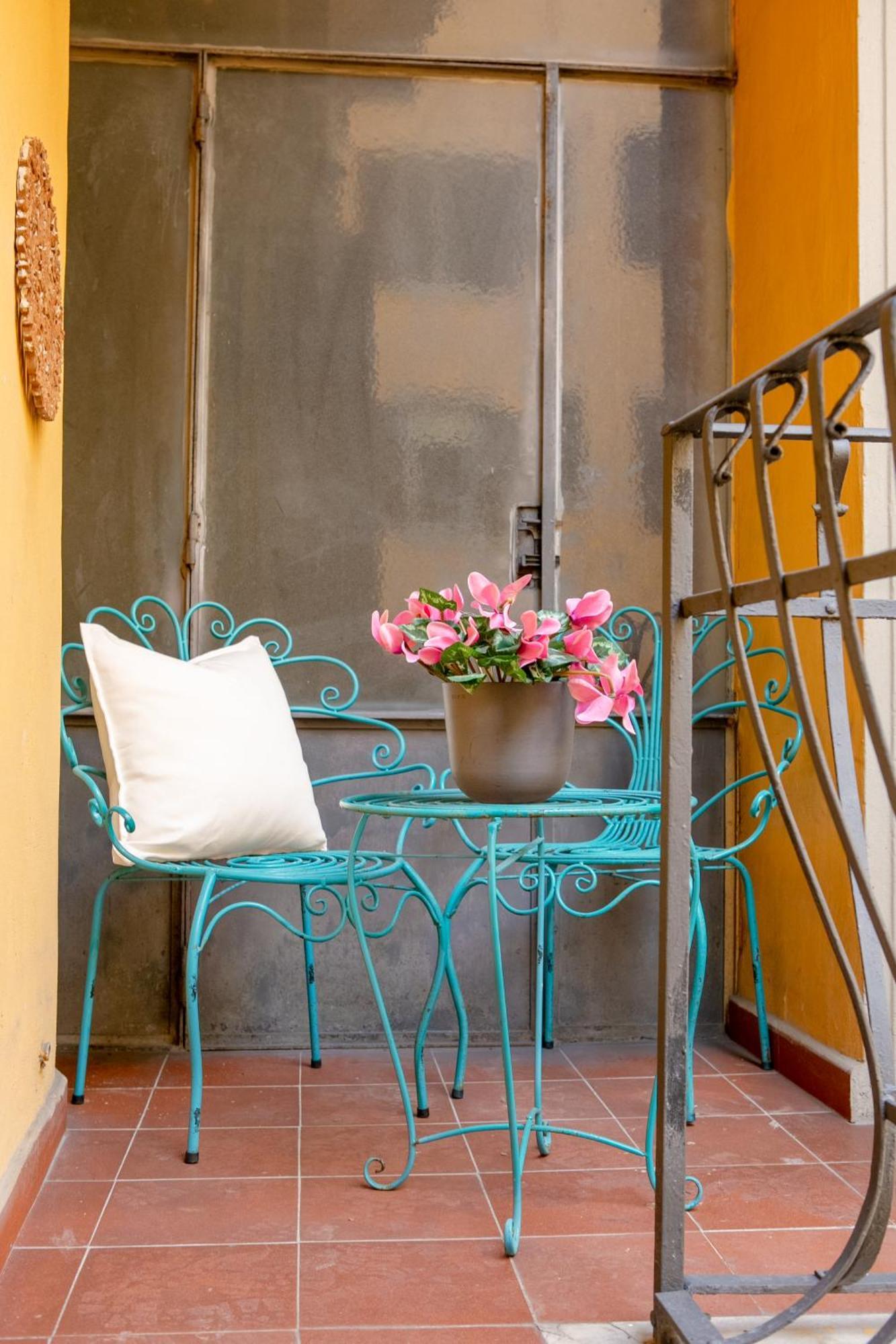 Parisi Apt Rome Luaran gambar
