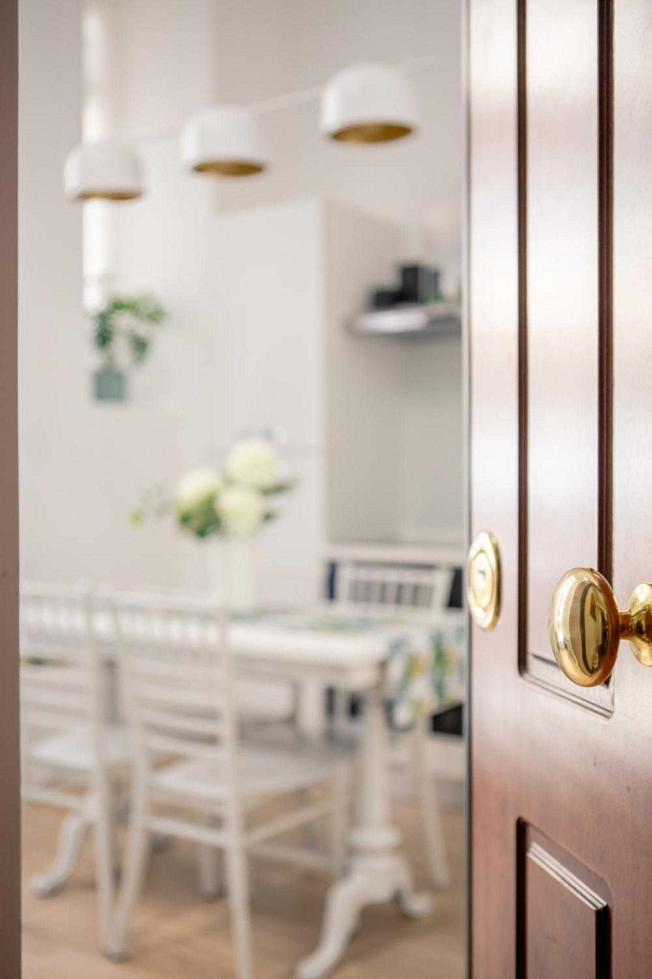 Parisi Apt Rome Luaran gambar